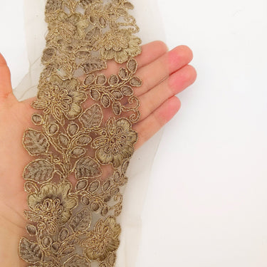 Grey Net Fabric Lace Trim with Floral Embroidery, Lace Trim, Sari Border